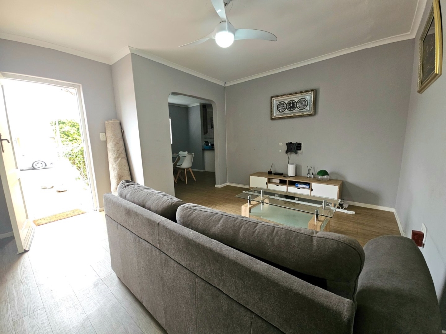 2 Bedroom Property for Sale in Ottery Western Cape